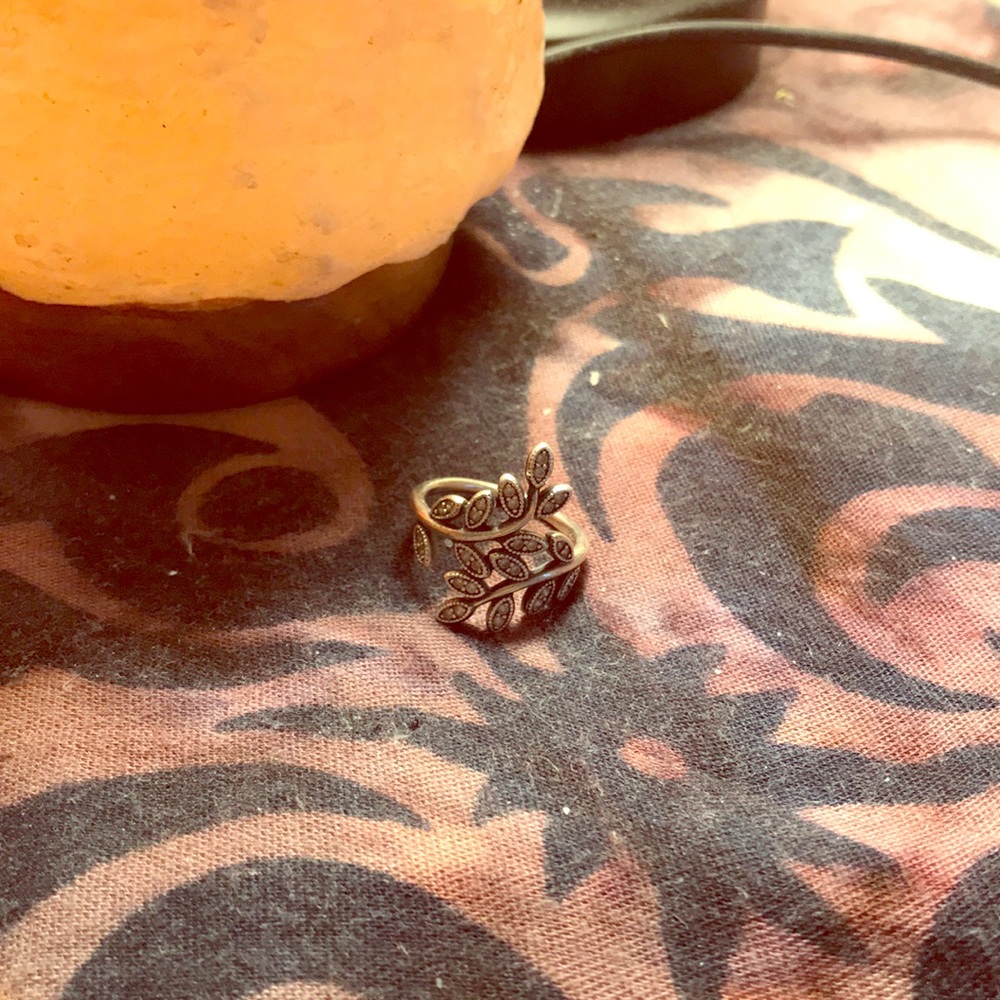 Pandora ring